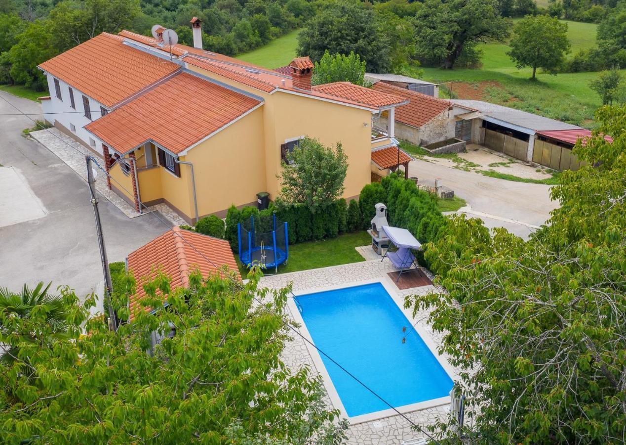Villa Semy Pazin Esterno foto