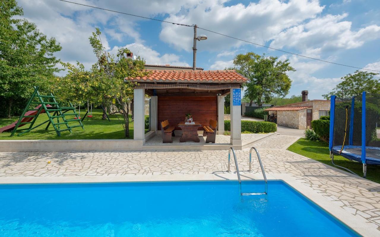 Villa Semy Pazin Esterno foto