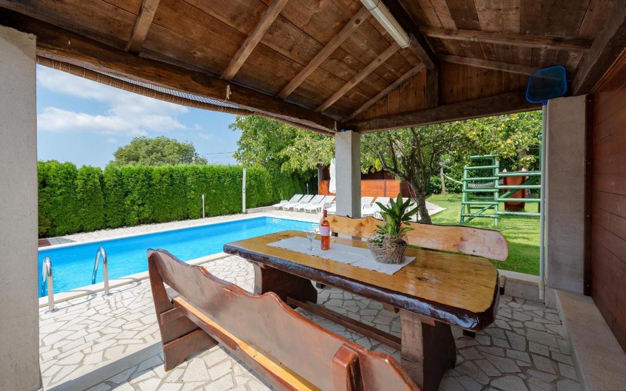 Villa Semy Pazin Esterno foto